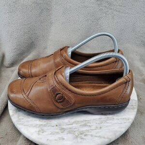 Cobb Hill Shoes Womens Size 7.5 Brown Leather Mary Jane Flats